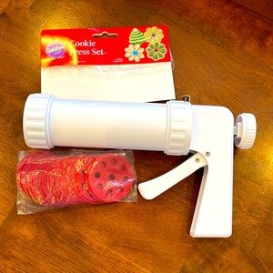 *SALE* NWT Wilton Cookie Press